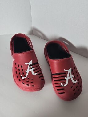 FOCO NCAA Men's Alabama Crimson Tide Sherpa Lined Big Logo Clogs Large